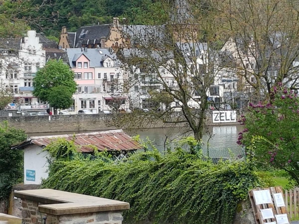 Haus Anna Villa Zell an der Mosel Dış mekan fotoğraf